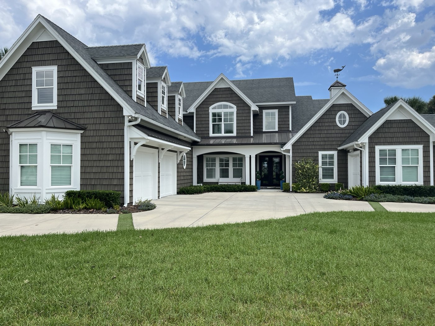 Shingle-style estate, full exterior